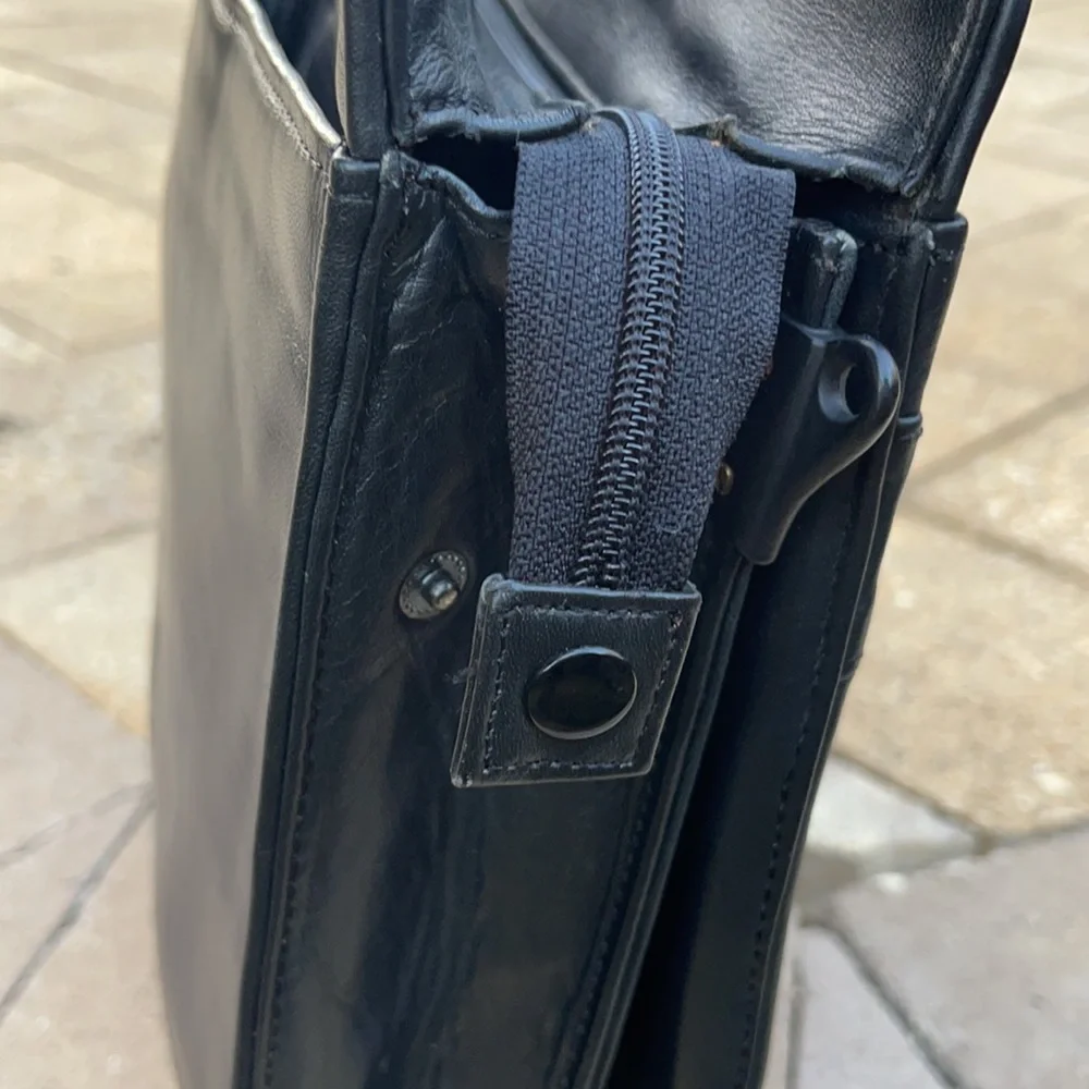 Satchi leather briefcase